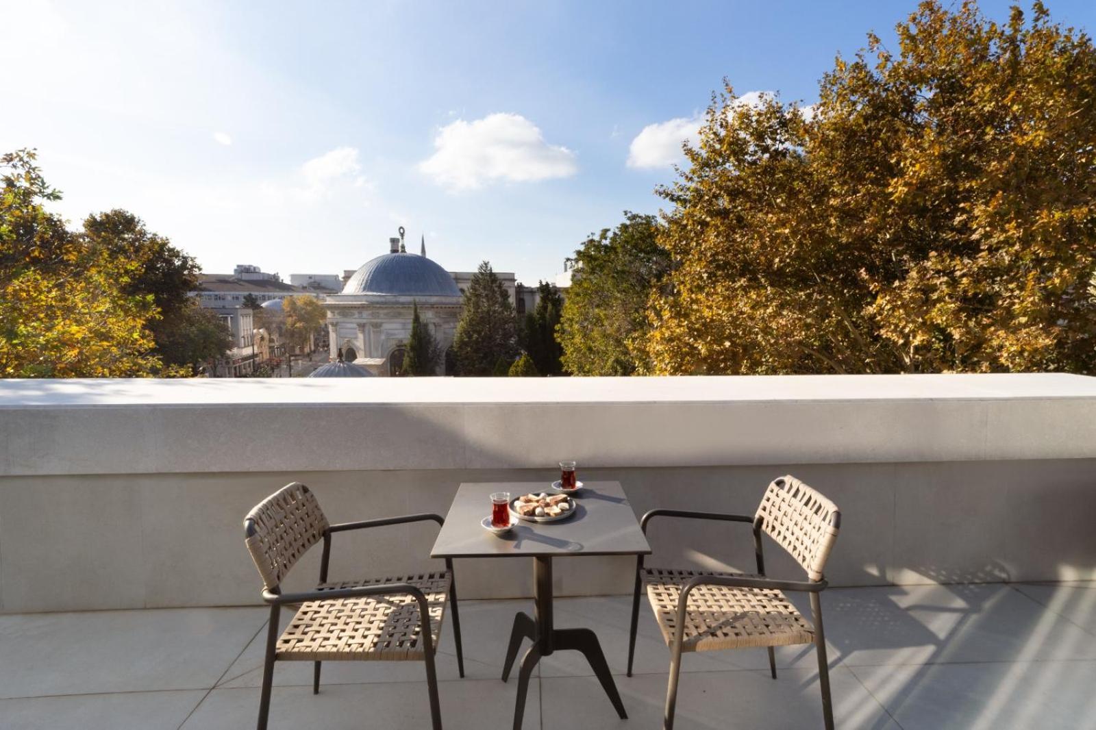 Bentley Hotel Old City-Special Class Istanbul Eksteriør bilde View from the rooftop